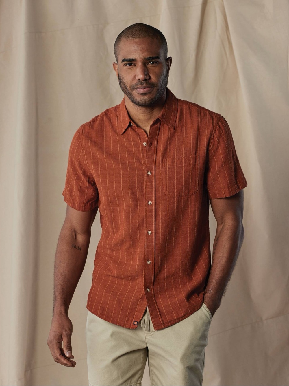 NWT The Normal Brand Men's Dark Ginger Stripe Freshwater Button Up Shirt Large